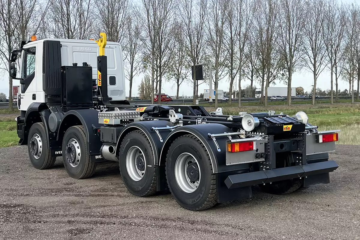 Iveco Trakker AD410T42H