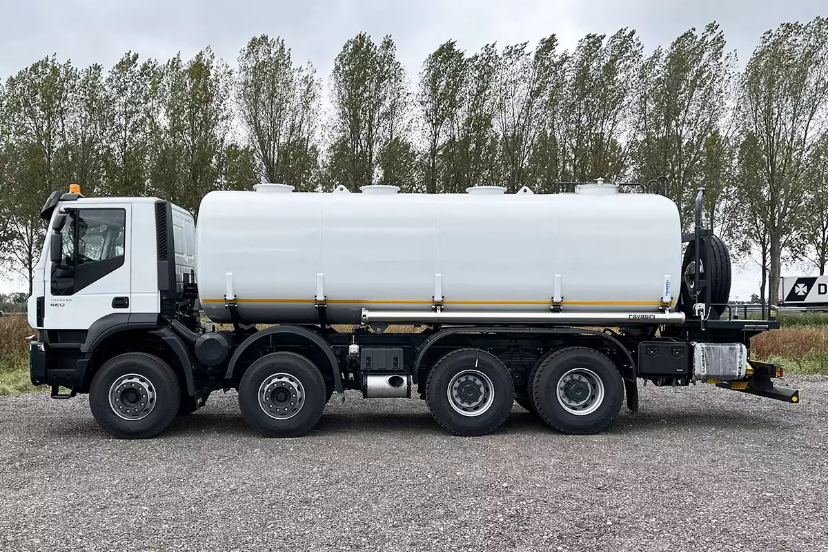 Iveco Trakker AD410T42H