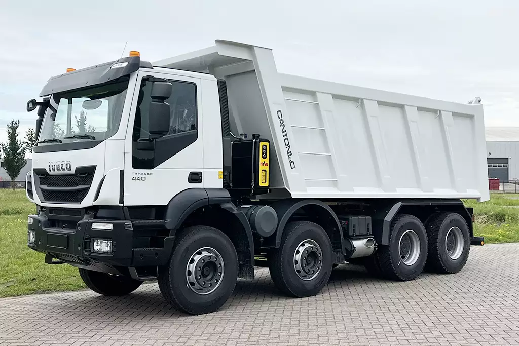Iveco Trakker AD410T44H