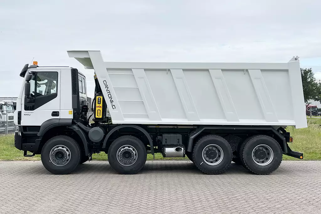 Iveco Trakker AD410T44H