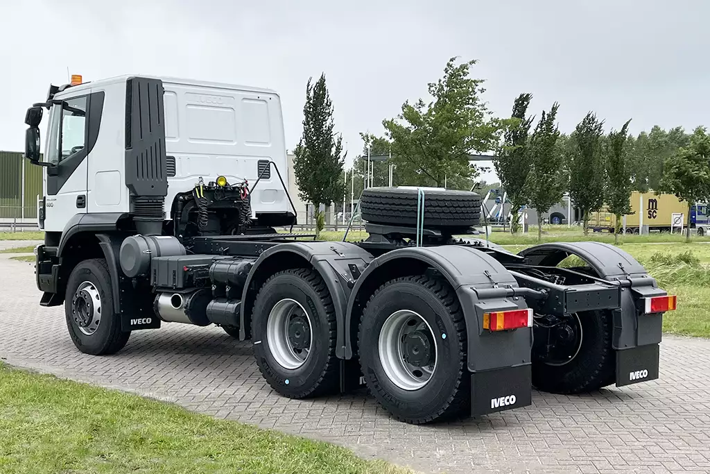 Iveco Trakker AT720T48TH