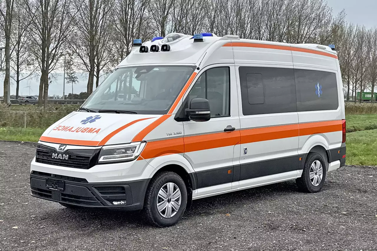 MAN TGE 3.180 QTX-M 4x2 Ambulance fourgon