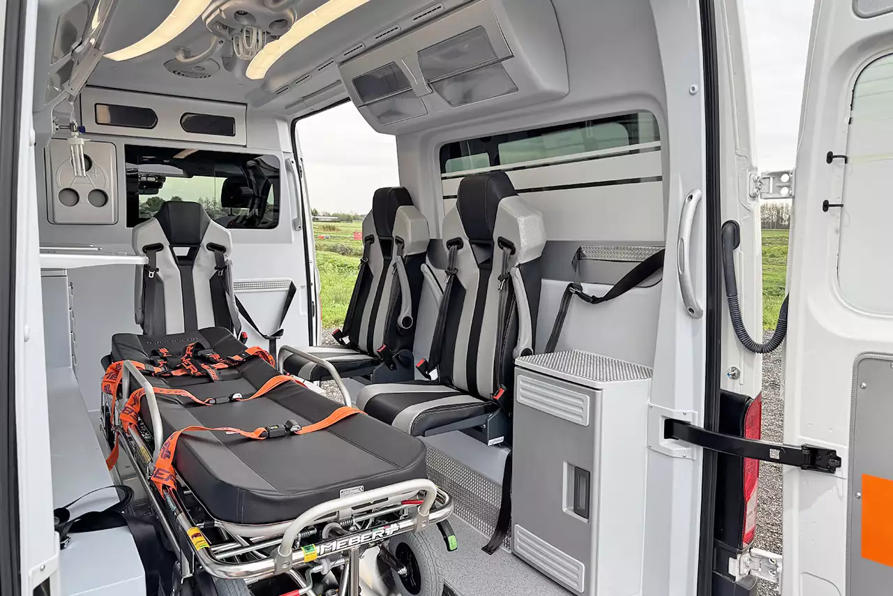 MAN TGE 3.180 QTX-M 4x2 Ambulance fourgon