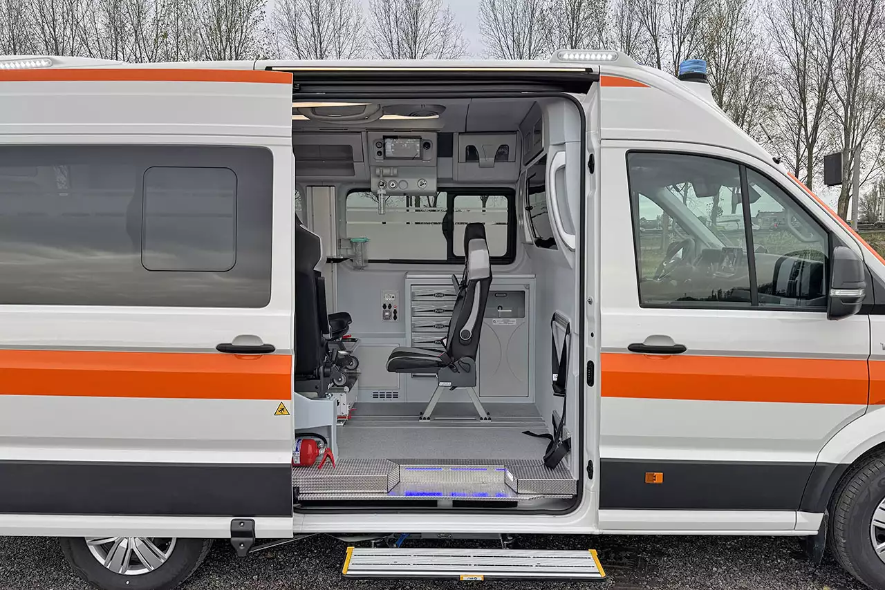 MAN TGE 3.180 QTX-M 4x2 Ambulance fourgon