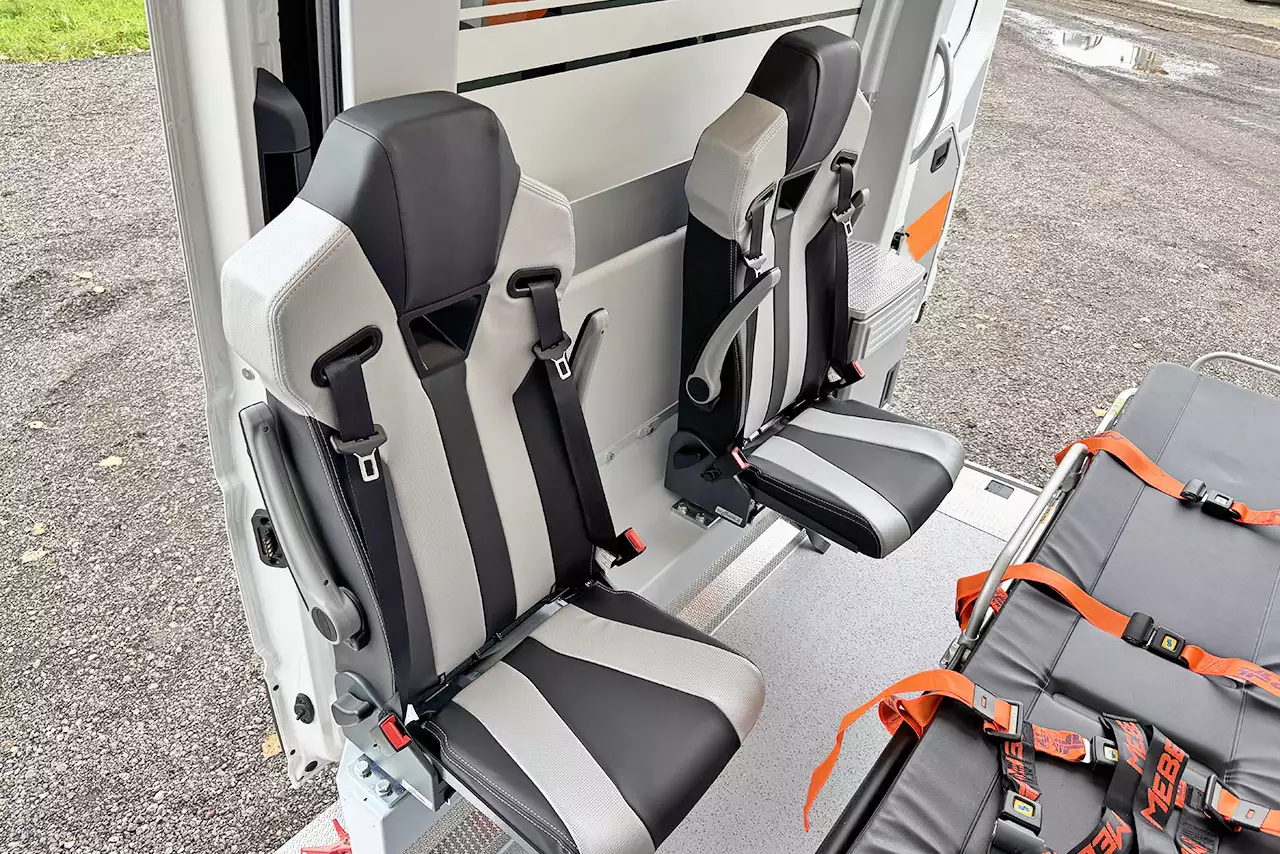 MAN TGE 3.180 QTX-M 4x2 Ambulance fourgon