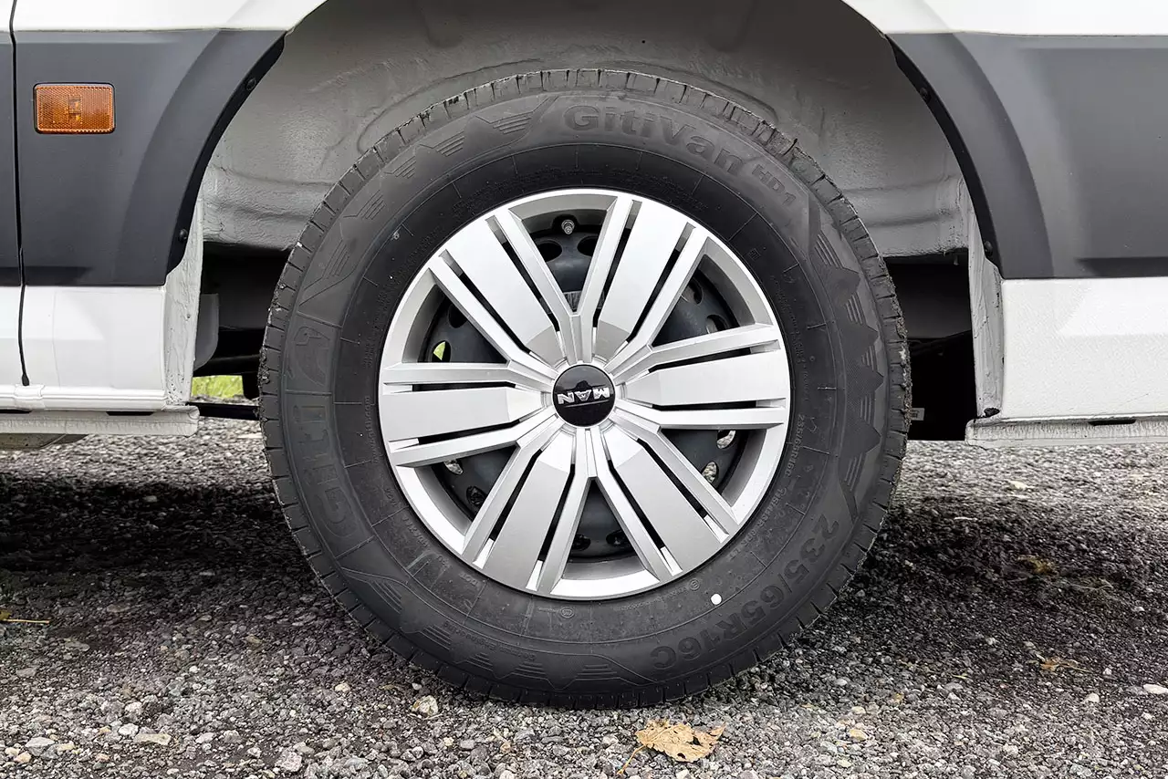 MAN TGE 3.180 QTX-M 4x2 Ambulance fourgon