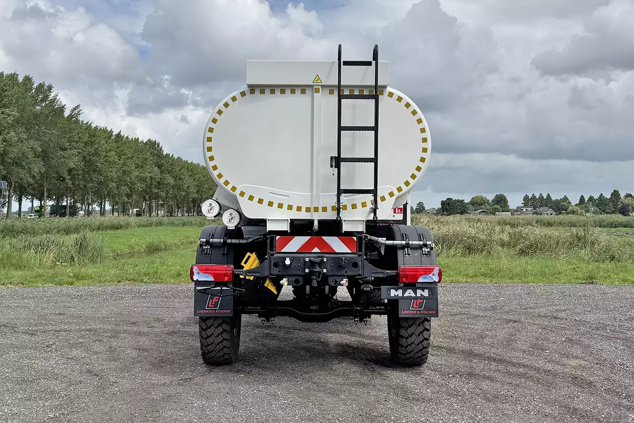 MAN TGM 18.250 BB 4x4 Fuel Tank Truck