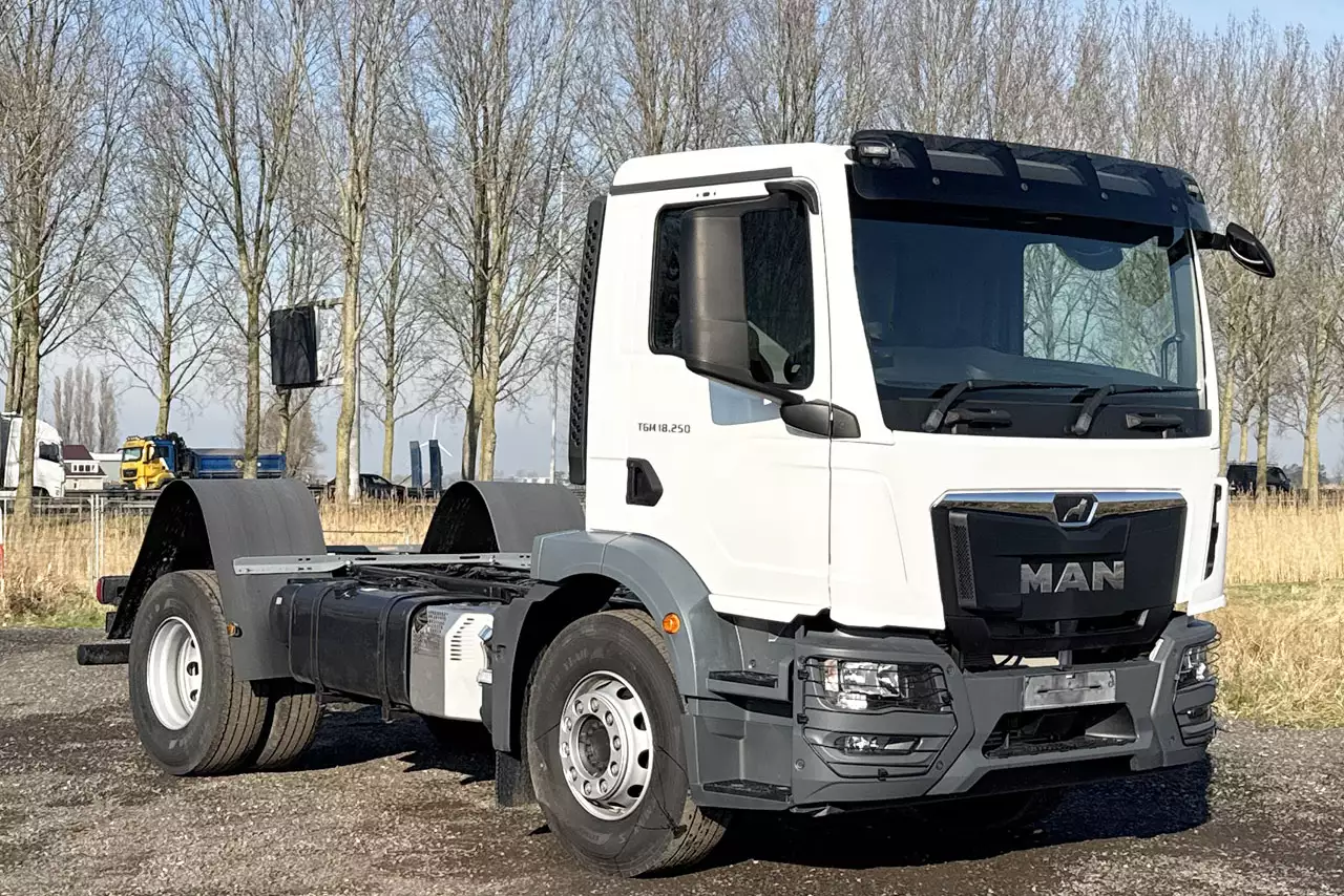 MAN TGM 18.250 BB CH 4x2 Chassis Cabin