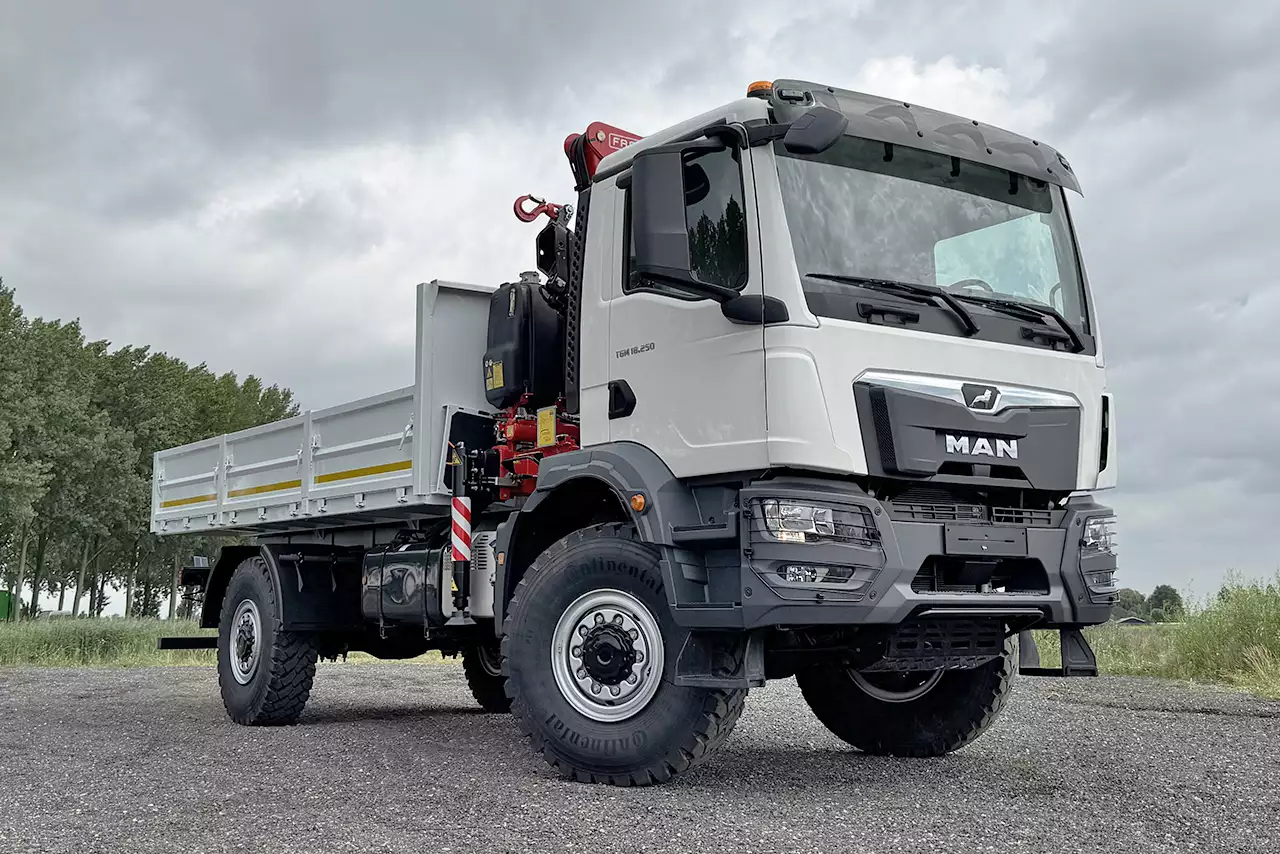 MAN TGM 18.250 BB CH 4x4 Camion grue