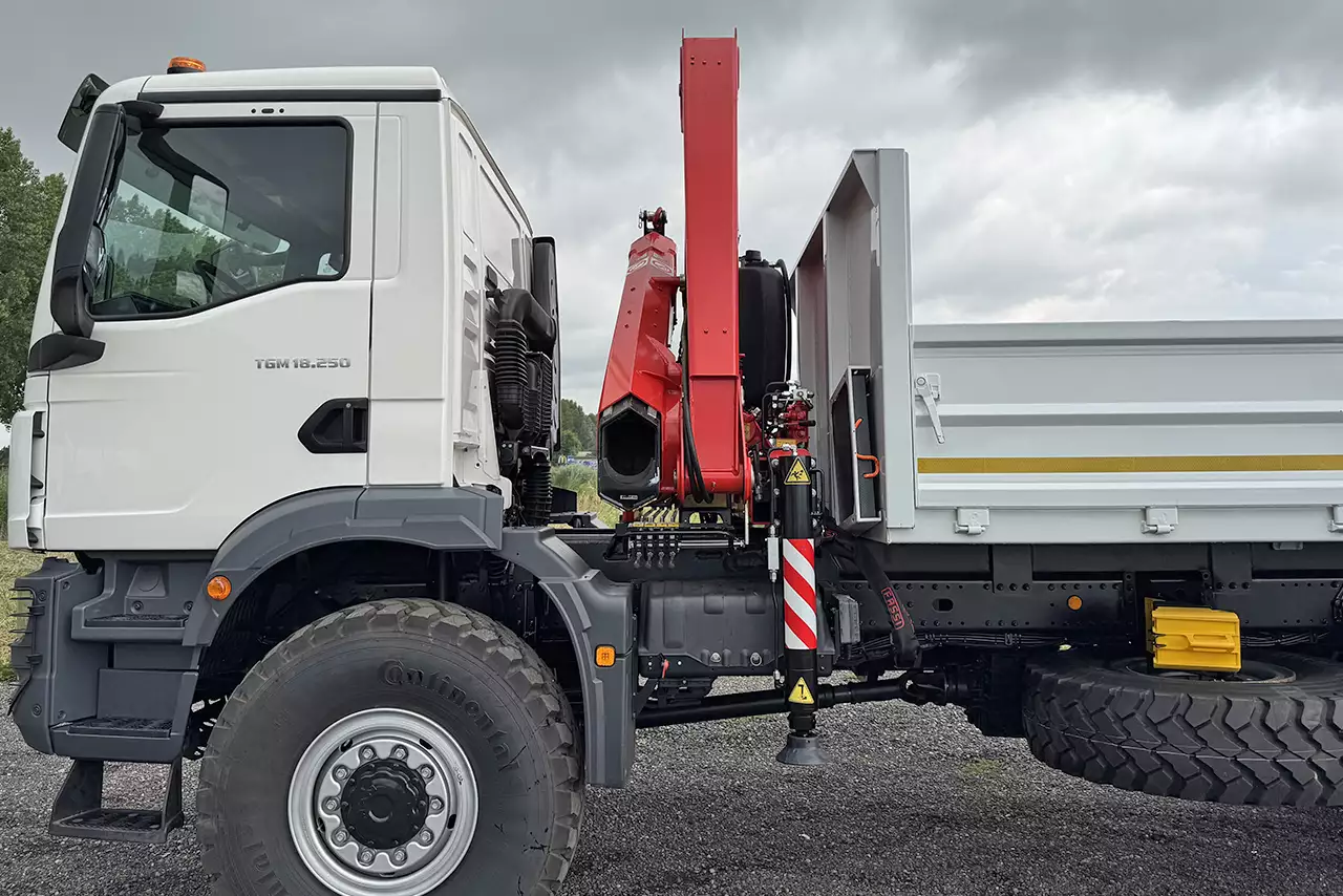 MAN TGM 18.250 BB CH 4x4 Camion grue