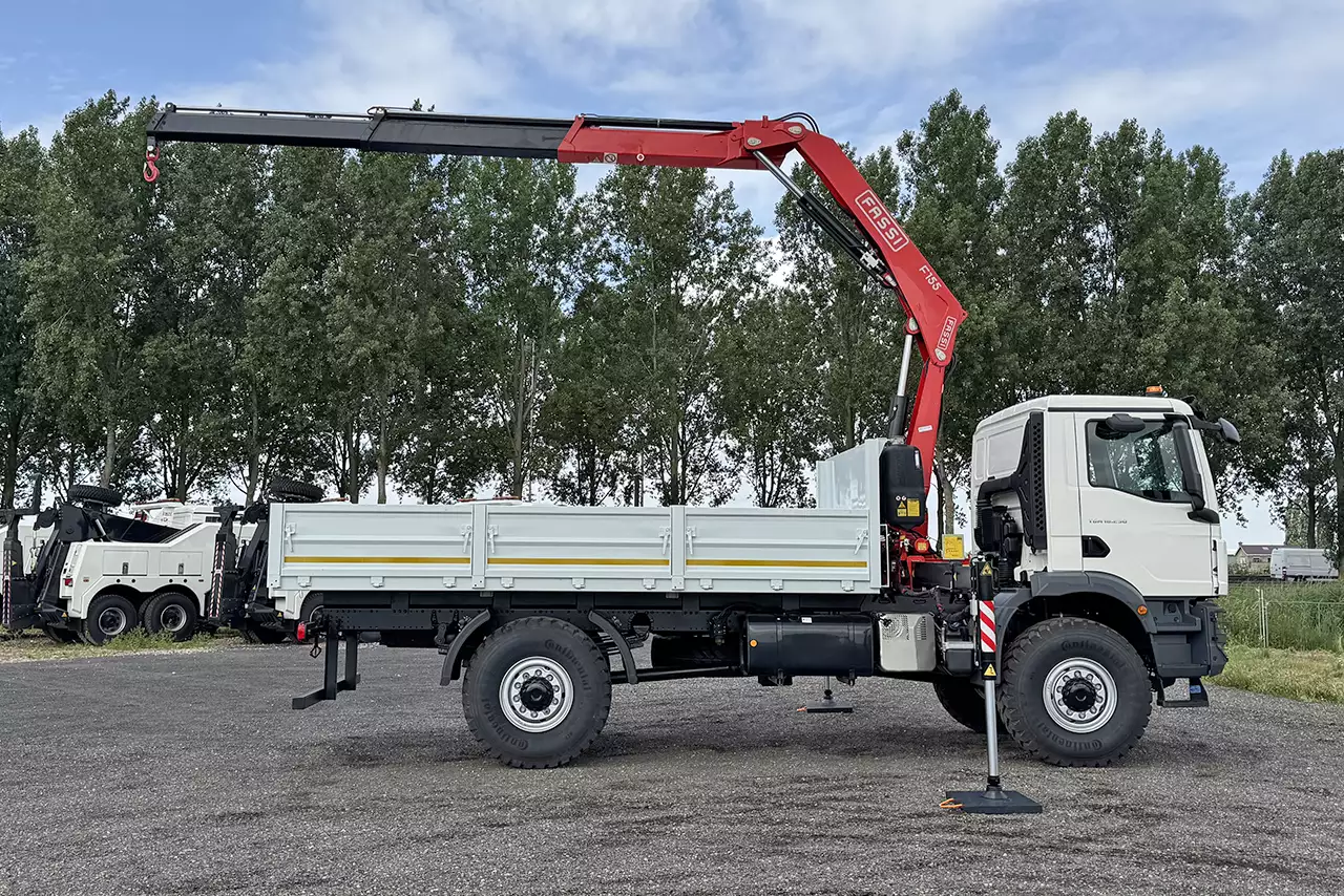 MAN TGM 18.250 BB CH 4x4 Camion grue