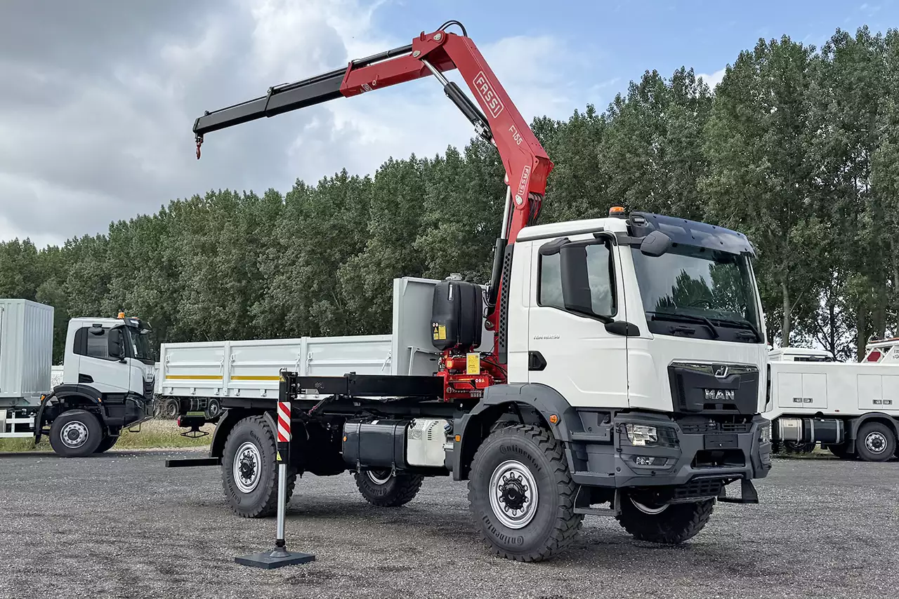 MAN TGM 18.250 BB CH 4x4 Camion grue