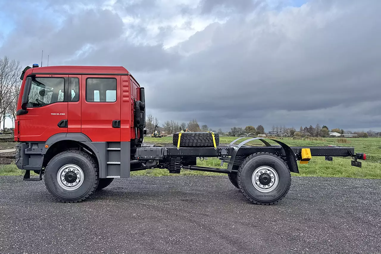 MAN TGM 18.290 BB CH 4x4 Chassi Cabine
