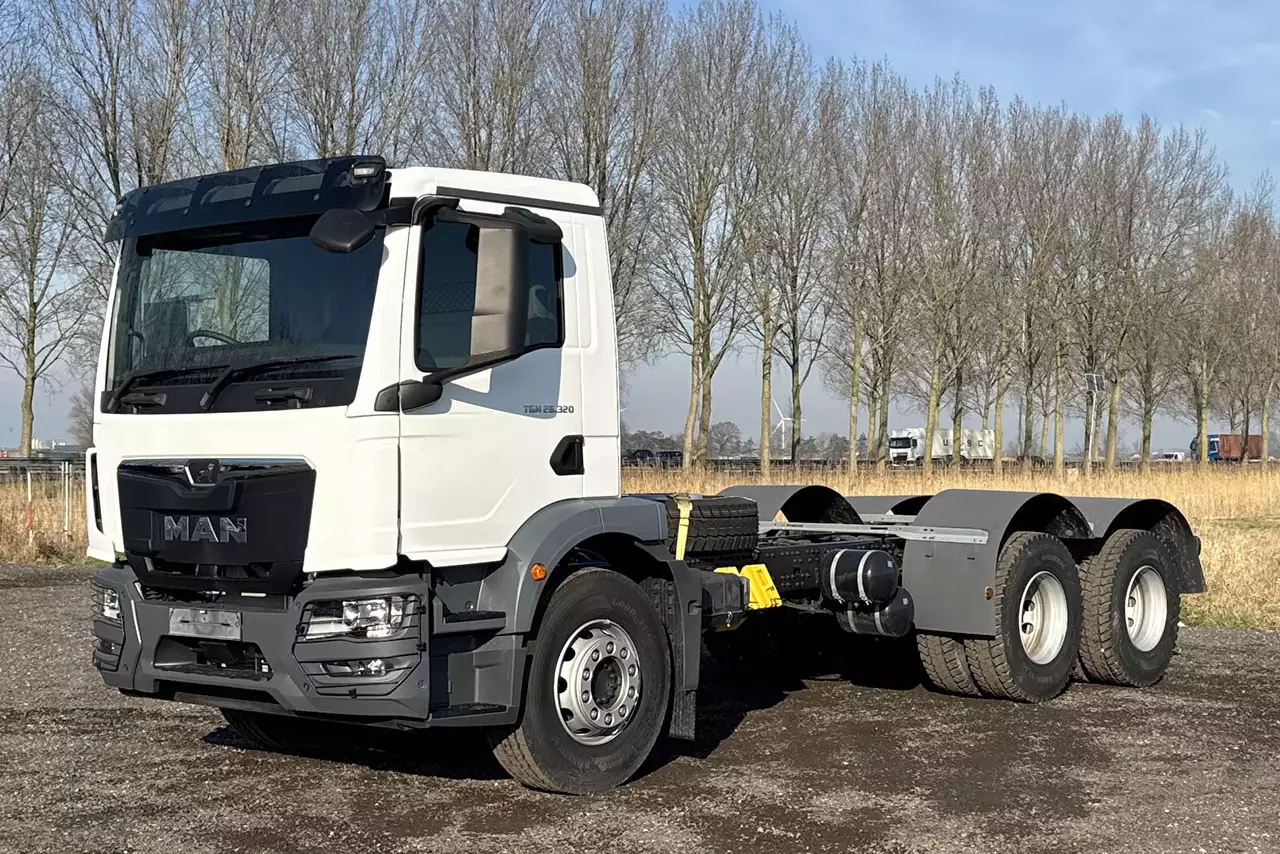 MAN TGM 26.320 BB CH 6x4 Chassis Cabin