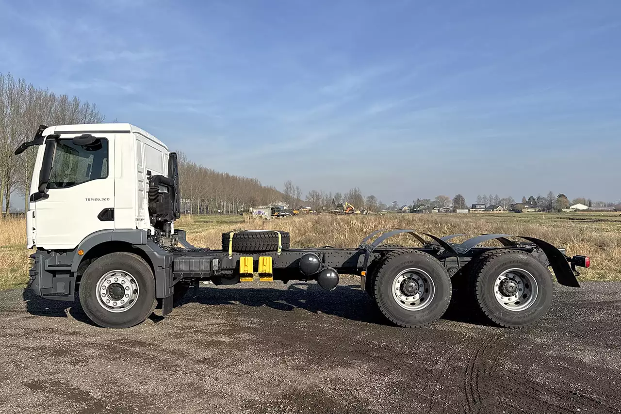 MAN TGM 26.320 BB CH 6x4 Chassis Cabin