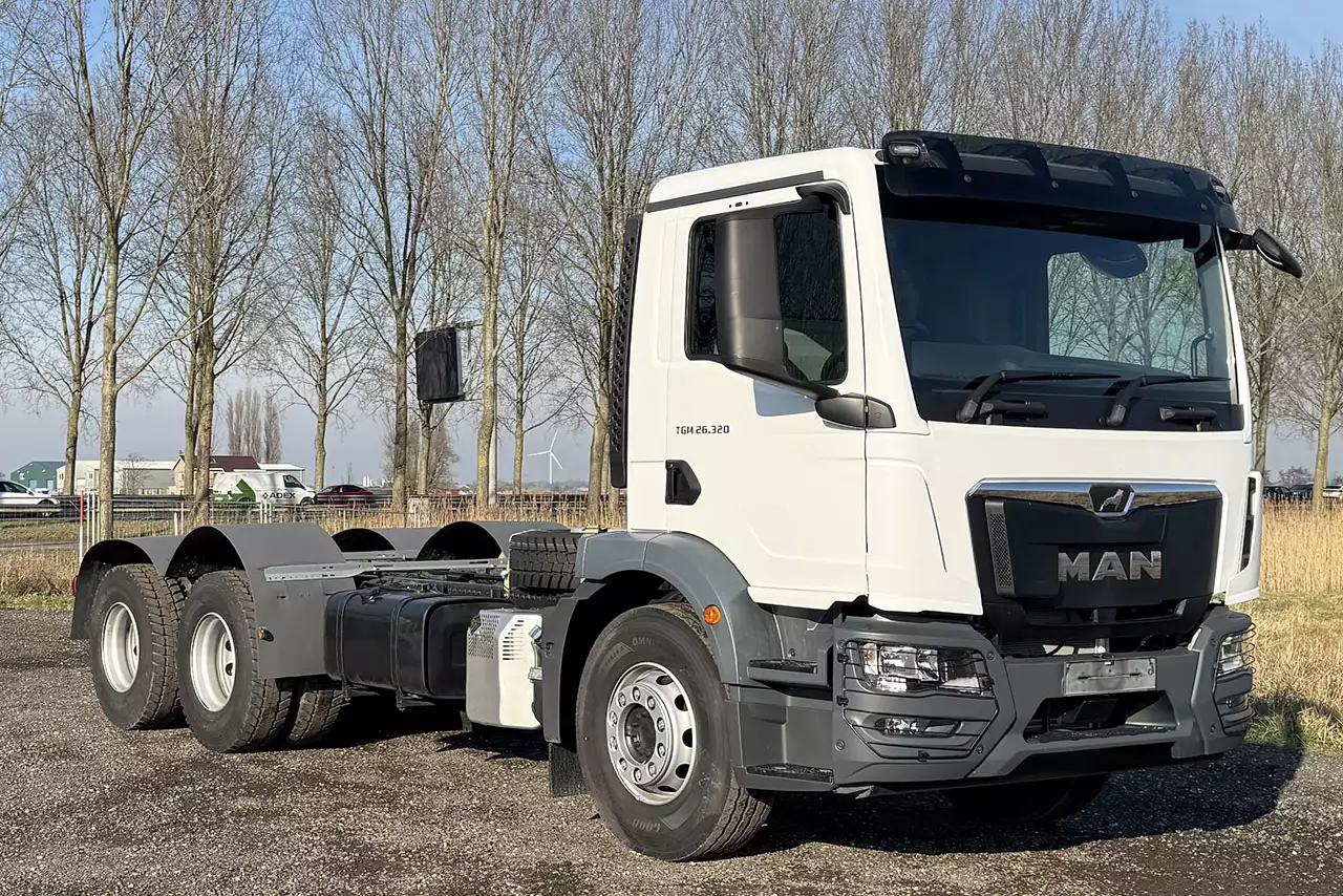 MAN TGM 26.320 BB CH 6x4 Chassis Cabin