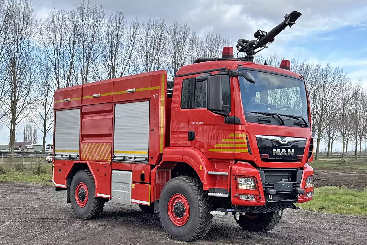 MAN TGS 18.500 BB 4x4 Camião combate a incendio