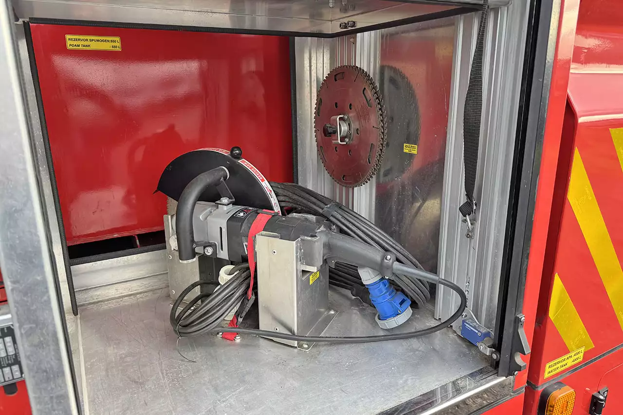 MAN TGS 18.500 BB 4x4 Camião combate a incendio