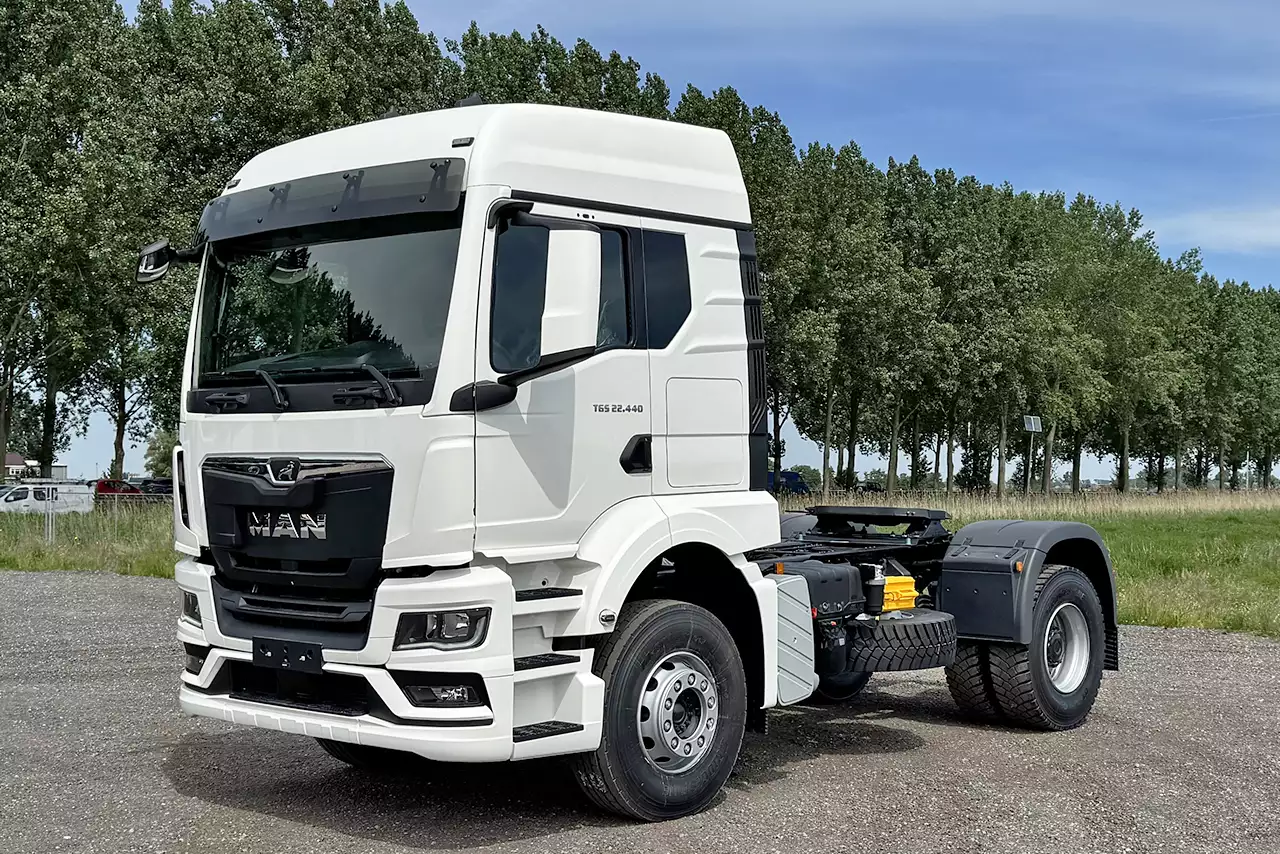 MAN TGS 22.440 BB SA 4x2 Tractor Head