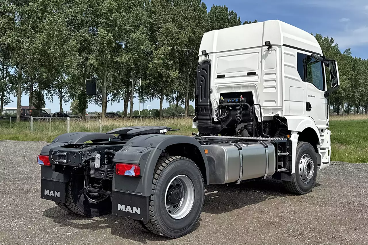 MAN TGS 22.440 BB SA 4x2 Tractor Head