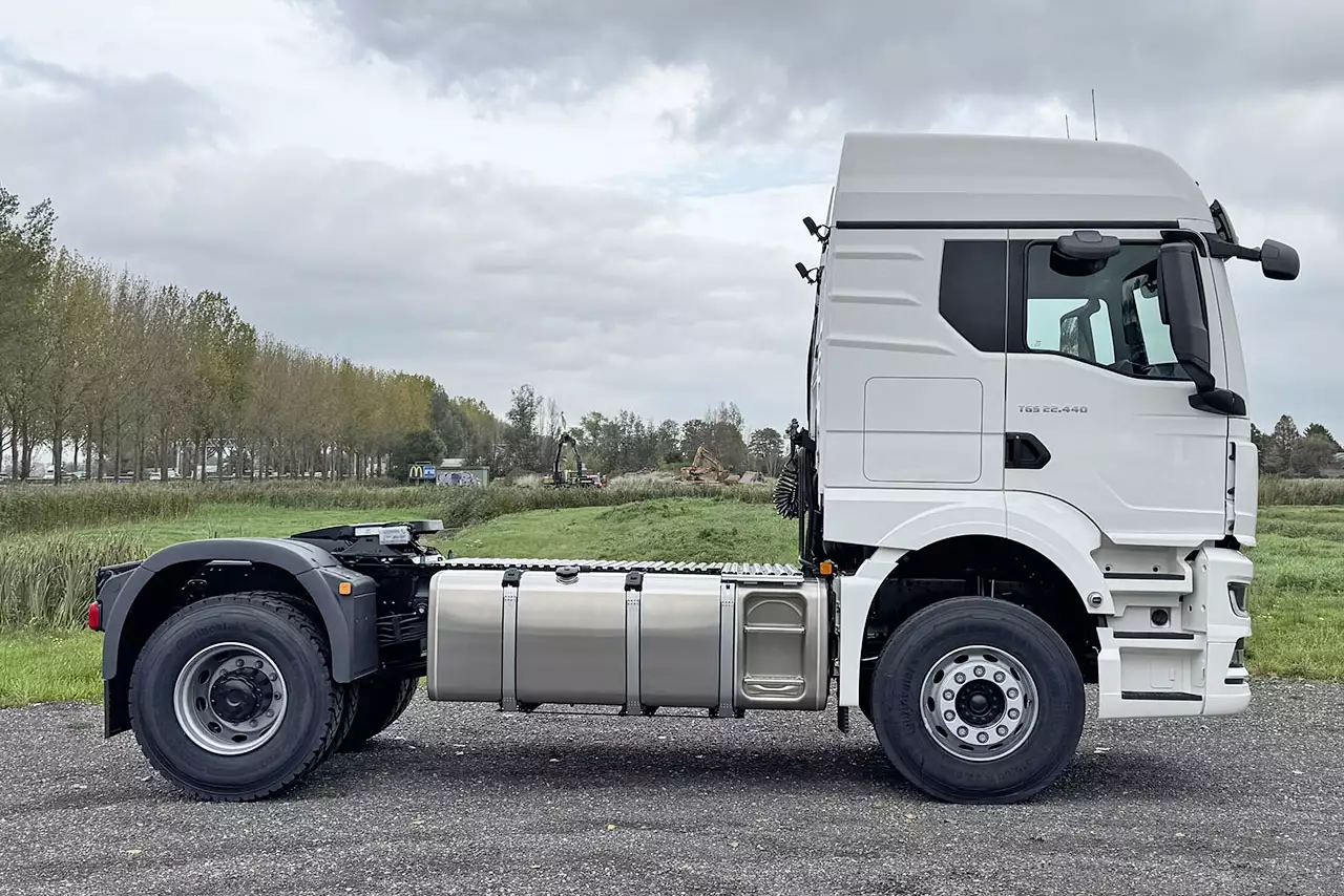 MAN TGS 22.440 BB SA 4x2 Tracteur