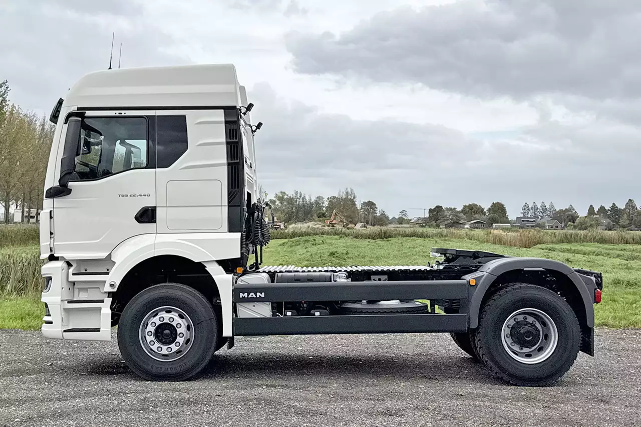 MAN TGS 22.440 BB SA 4x2 Tracteur