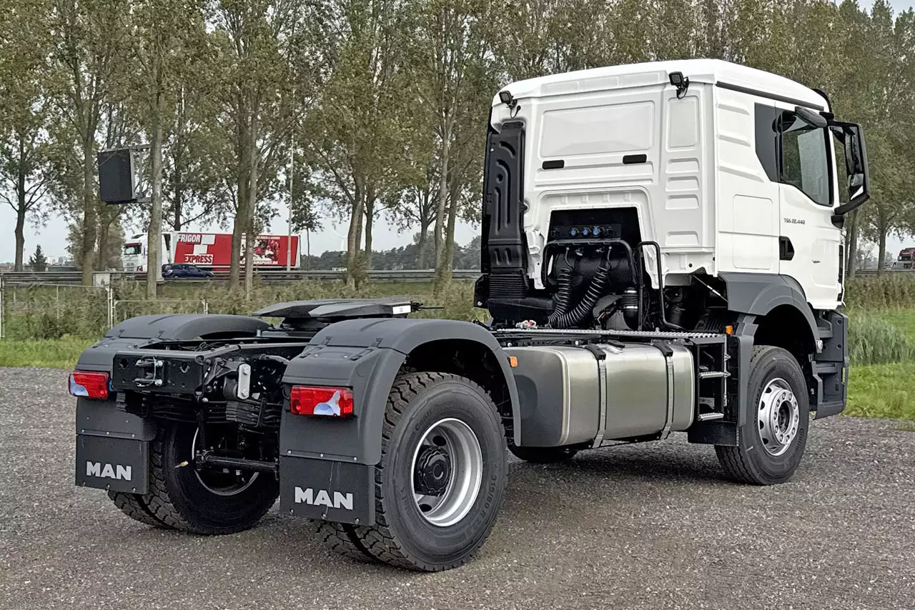 MAN TGS 22.440 BB SA 4x2 Tractor Head