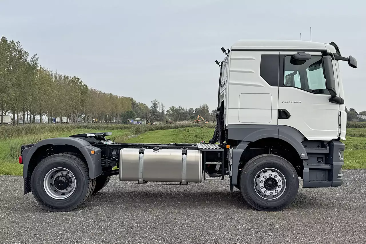 MAN TGS 22.440 BB SA 4x2 Tractor Head