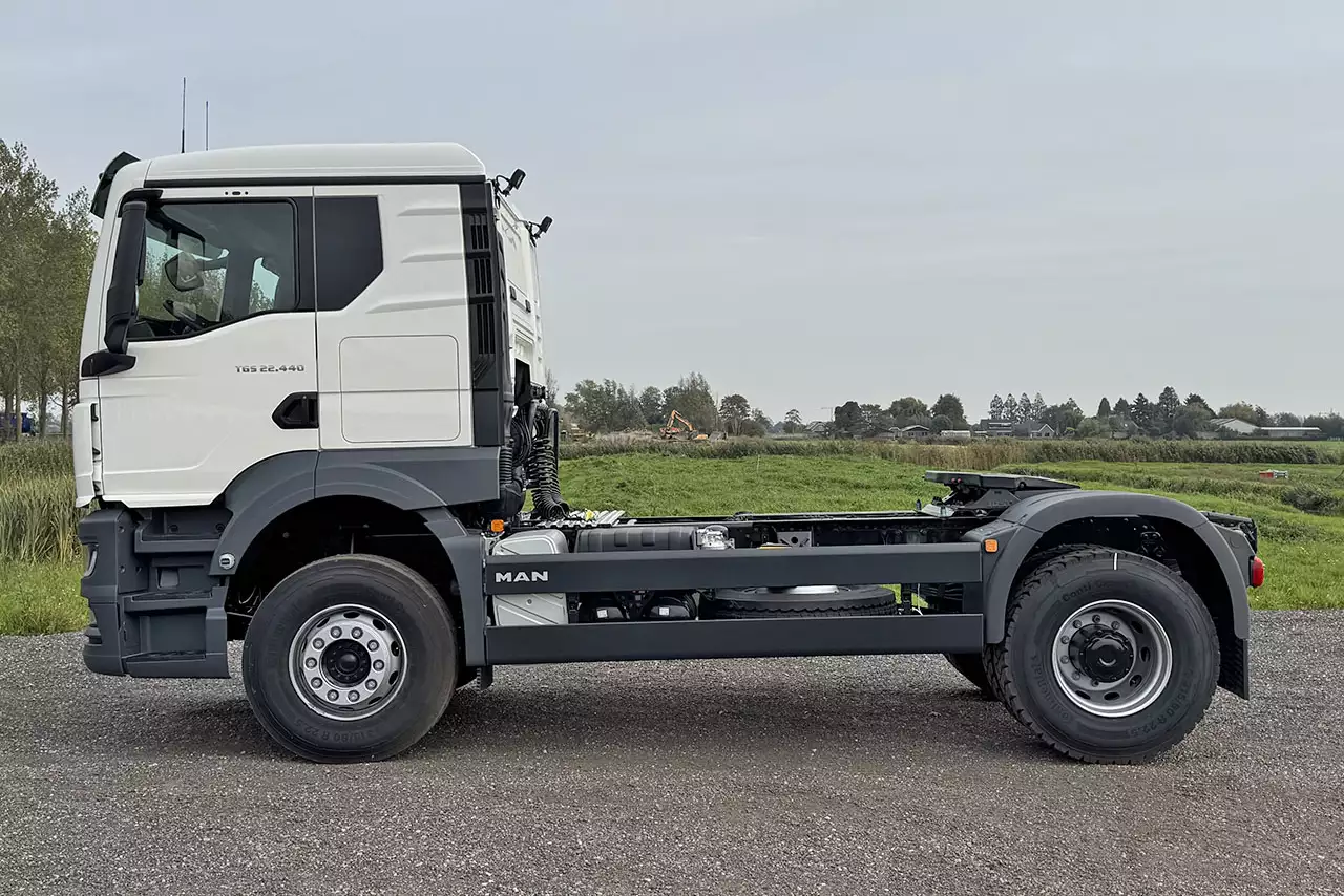 MAN TGS 22.440 BB SA 4x2 Tractor Head