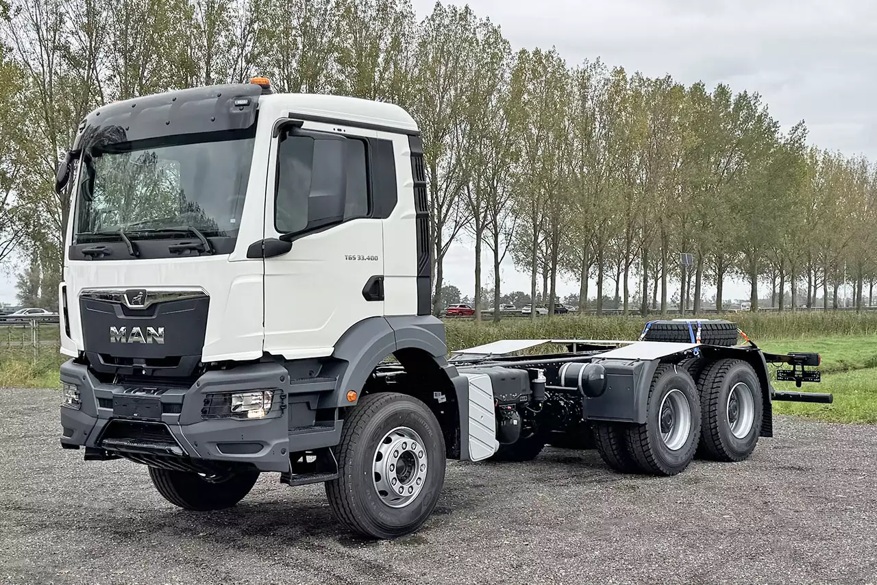 MAN TGS 33.400 BB CH 6x4 Chassi Cabine