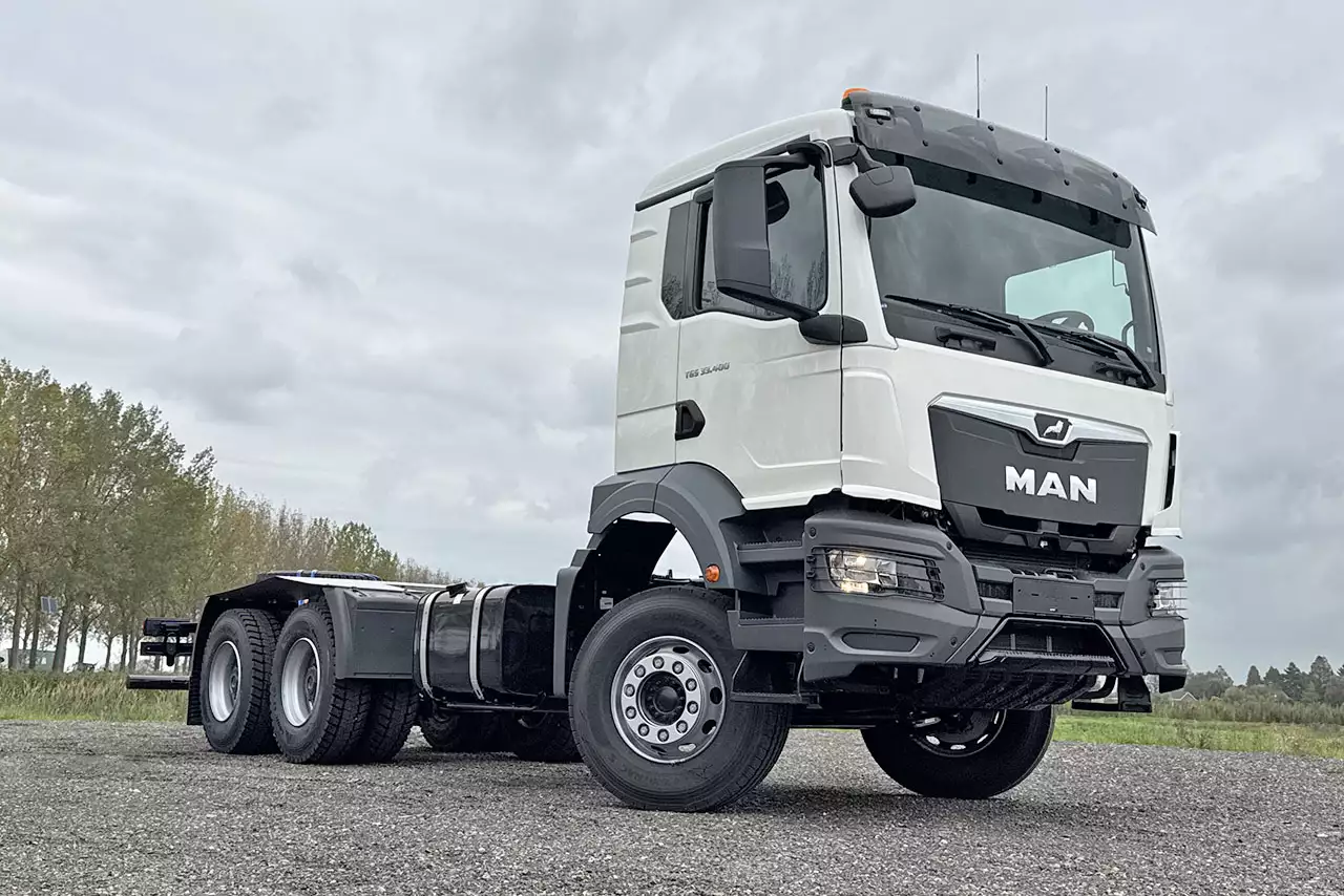 MAN TGS 33.400 BB CH 6x4 Chassi Cabine