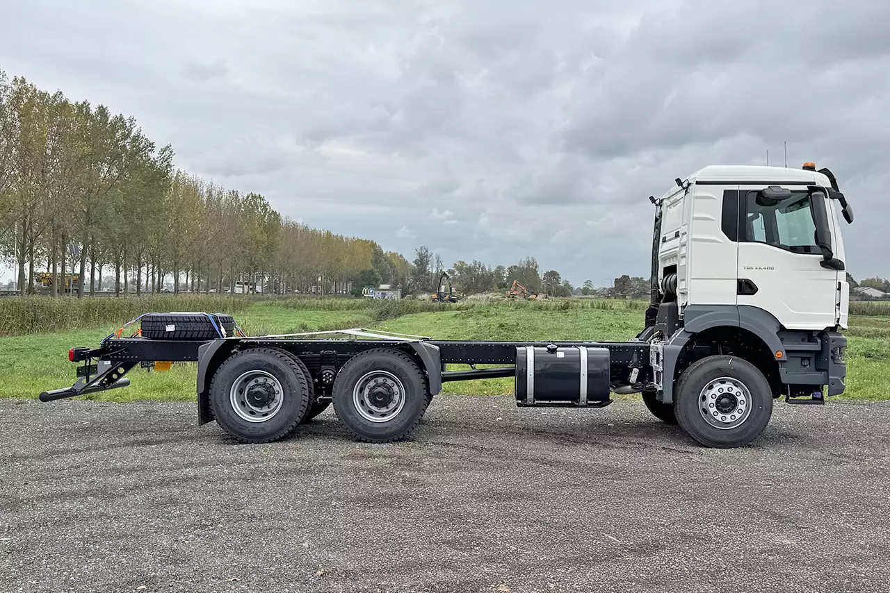 MAN TGS 33.400 BB CH 6x4 Chassi Cabine