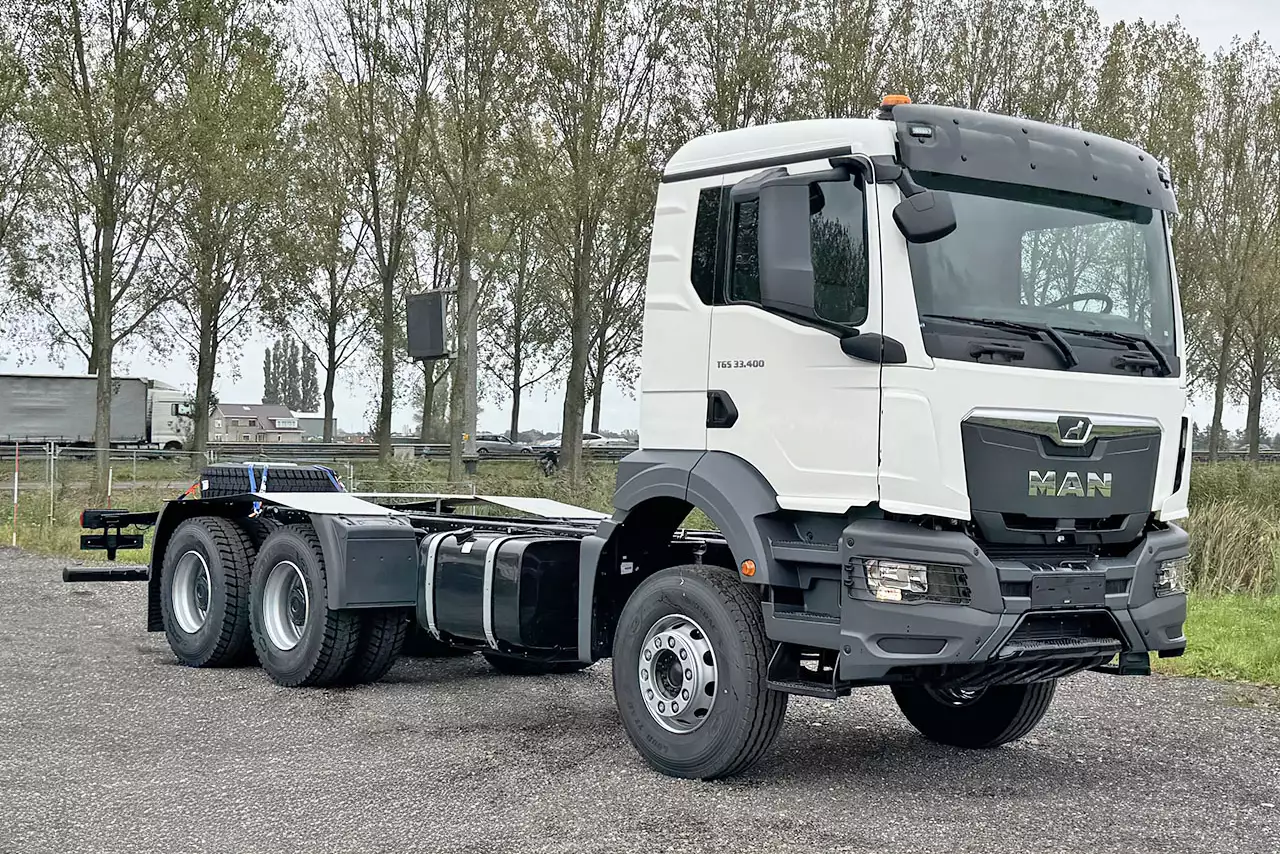 MAN TGS 33.400 BB CH 6x4 Chassi Cabine