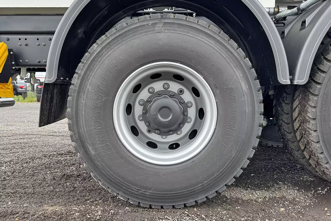 MAN TGS 33.400 BB CH 6x4 Camion citerne à carburant