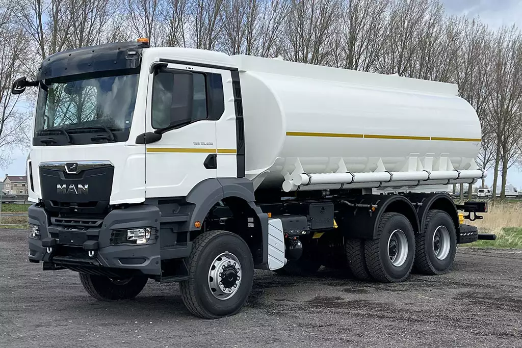 MAN TGS 33.400 BB CH 6x6 Fuel Tank Truck