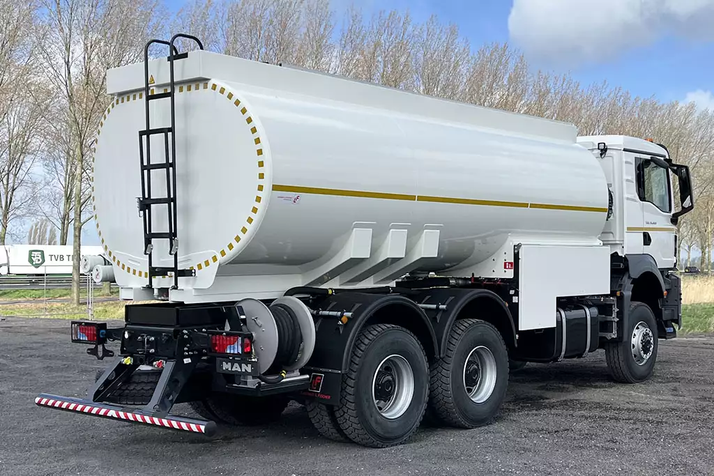 MAN TGS 33.400 BB CH 6x6 Fuel Tank Truck