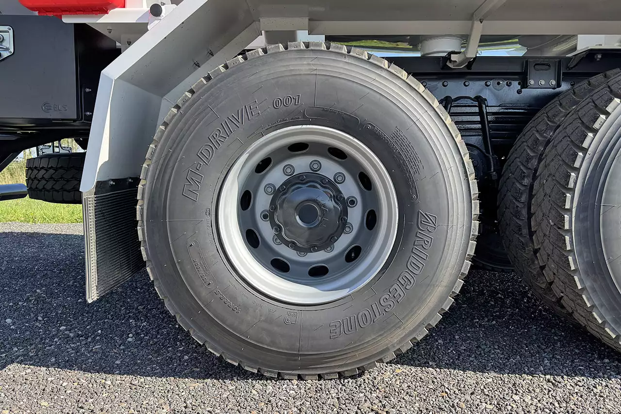 MAN TGS 33.400 BB CH ADR 6x4 Camião com tanque combustival de avião