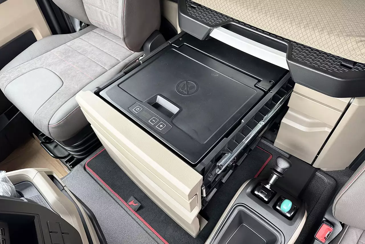 MAN TGS 33.480 BB SA 6x4 Tractor Head