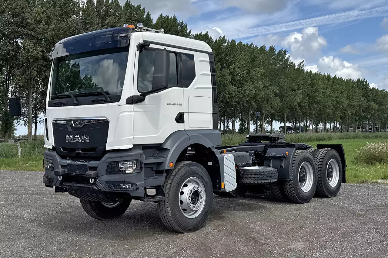 MAN TGS 40.440 BB SA 6x4 Tractor Head