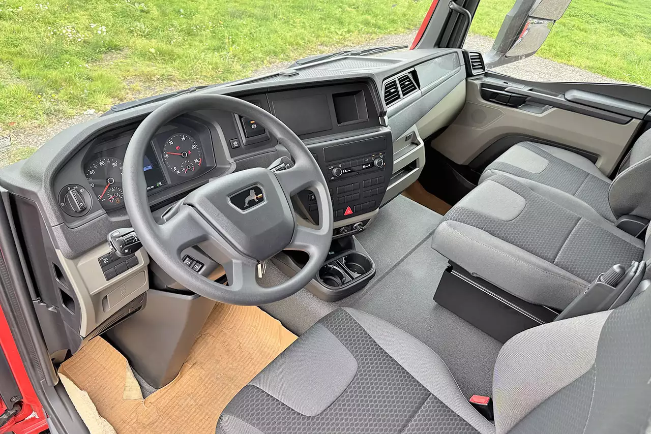 MAN TGS 41.480 BB CH 8x4 Chassis Cabin