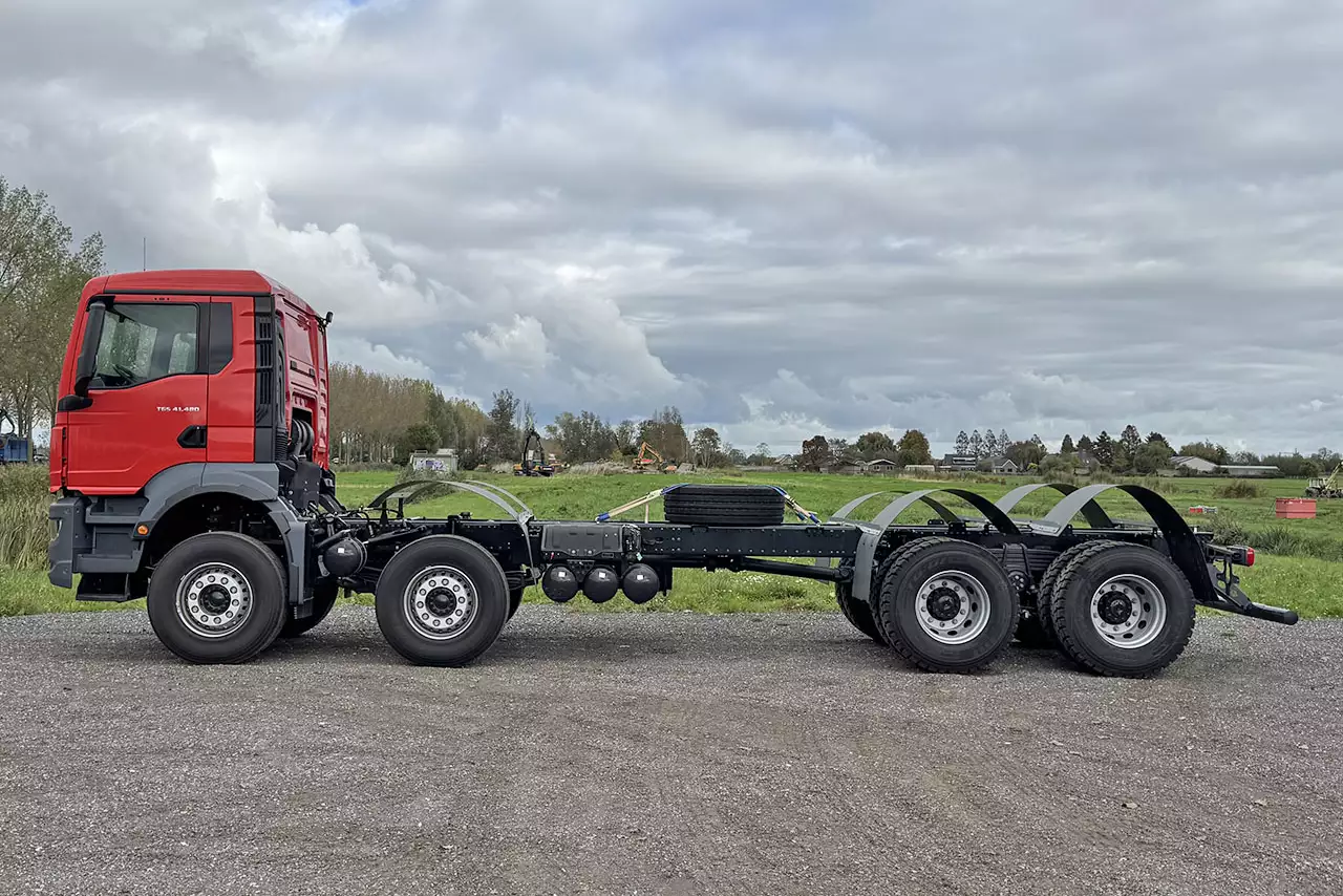 MAN TGS 41.480 BB CH 8x4 Chassis Cabin