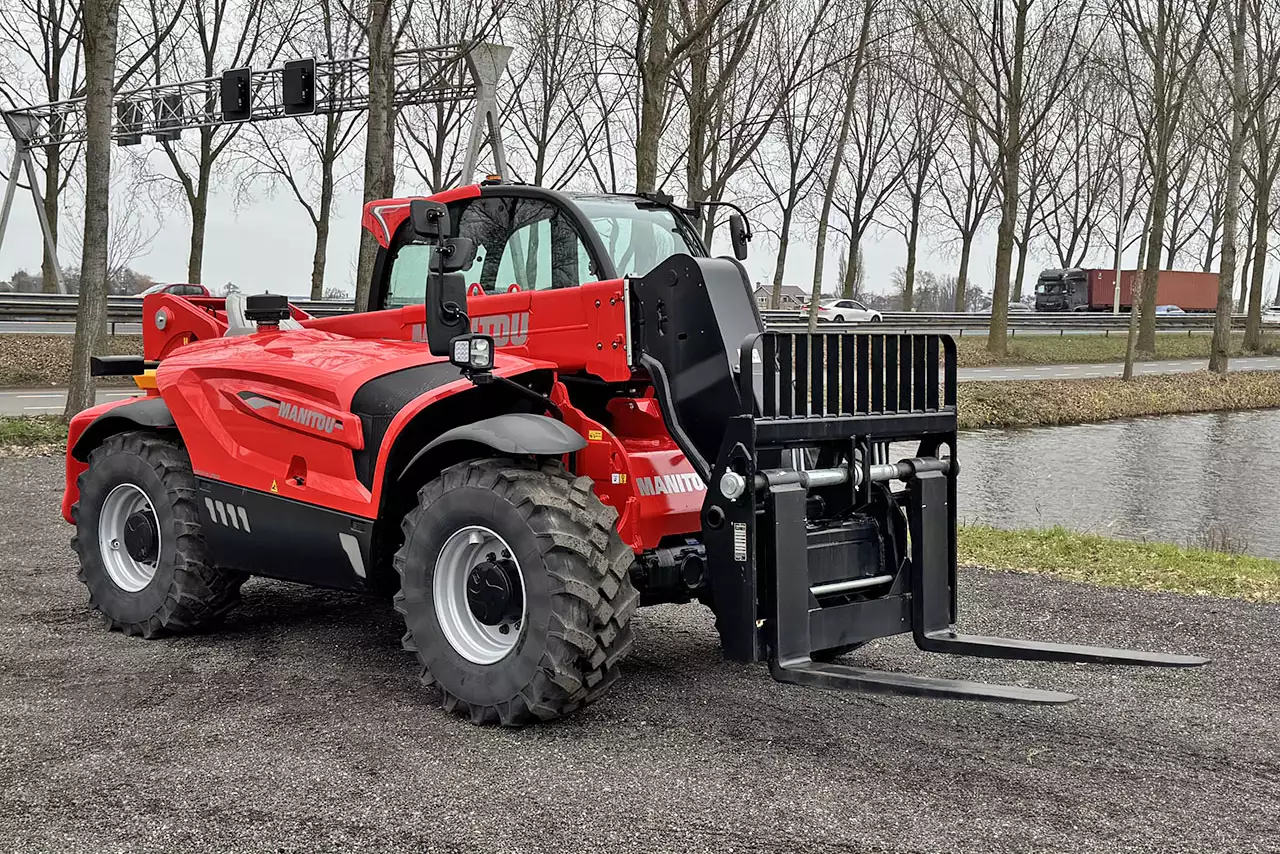 Manitou MHT-X 790 4x4 Telehandler