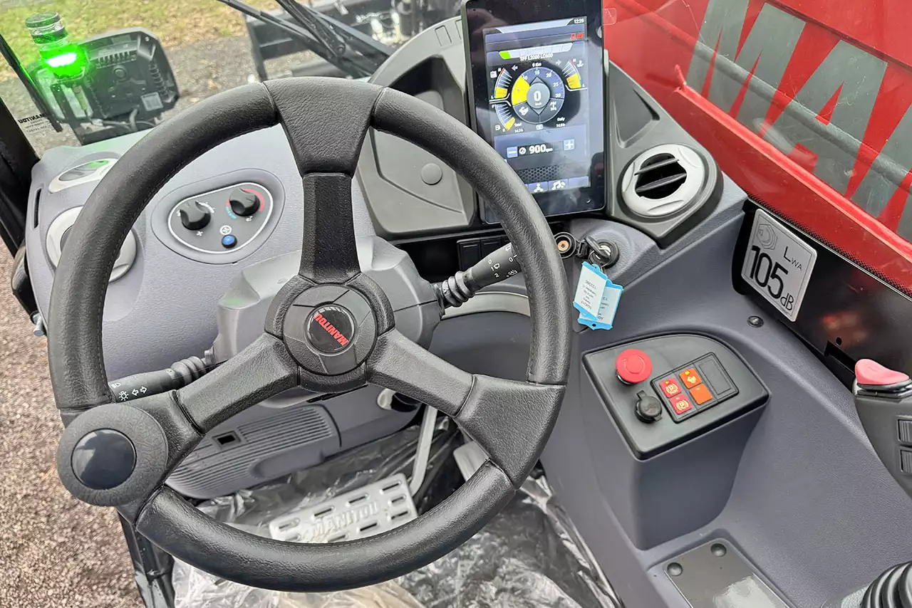 Manitou MHT-X 790 4x4 Telehandler