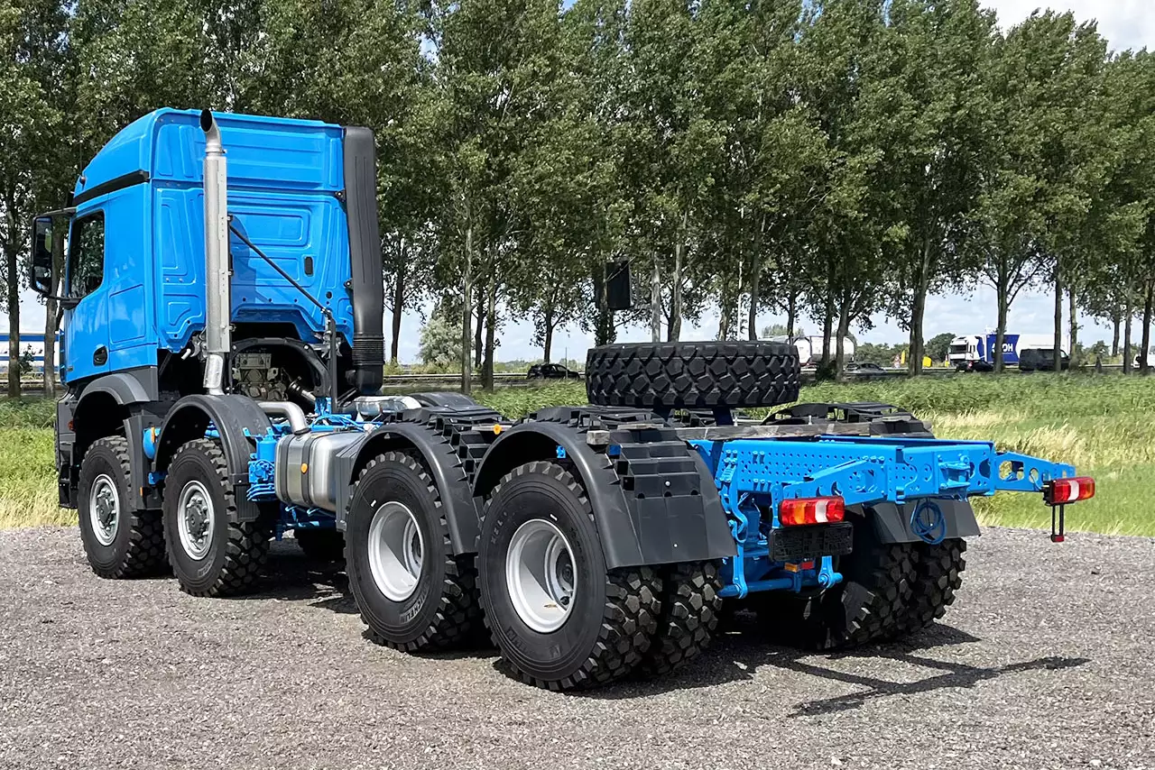 Mercedes-Benz Arocs 4152-AK