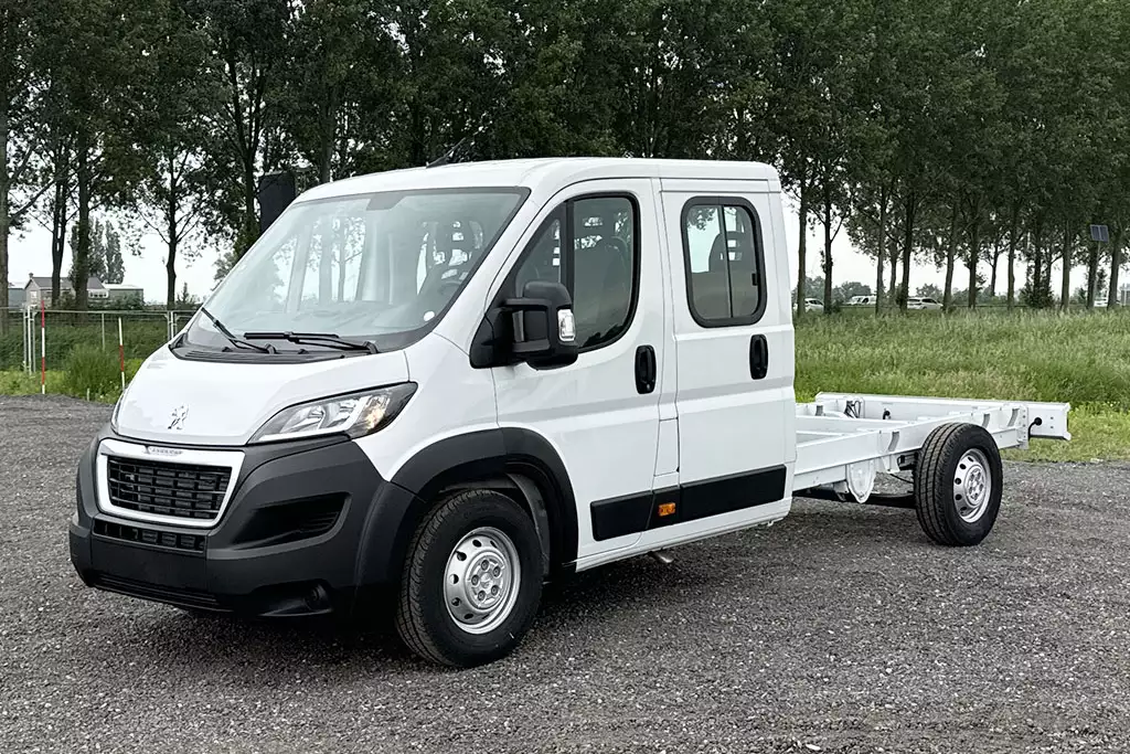 Peugeot Boxer L3H2 Crew 4x2 Châssis Cabine Van