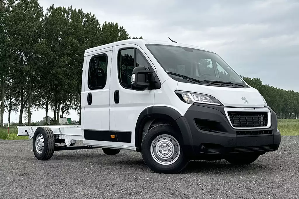 Peugeot Boxer L3H2 Crew 4x2 Châssis Cabine Van
