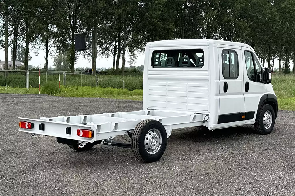 Peugeot Boxer L3H2 Crew 4x2 Châssis Cabine Van