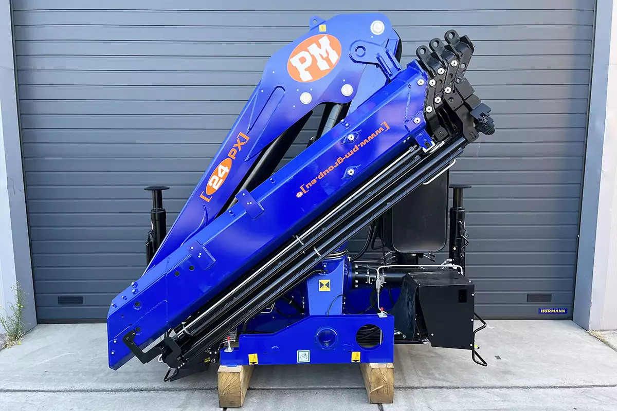 PM 24024PX Truck Crane