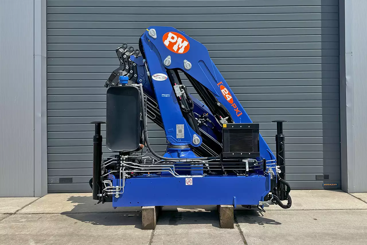 PM 24024PX Truck Crane