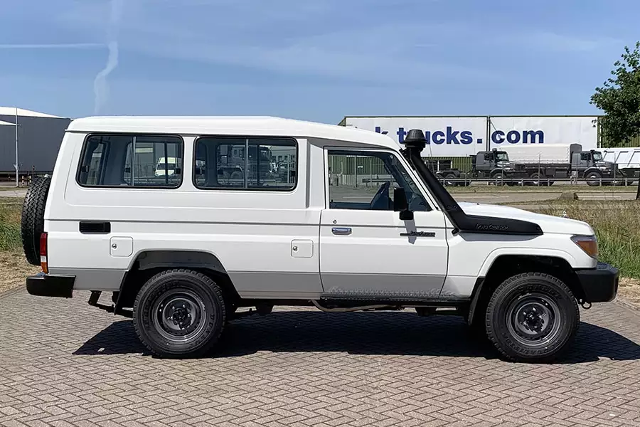 Toyota Land Cruiser HZJ78L